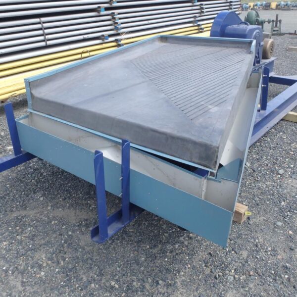 4' X 8' DEISTER HALF-SIZE CONCENTRATING TABLE