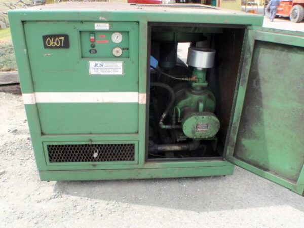 air COMPRESSOR WITH SPX DESICCANT DRYER