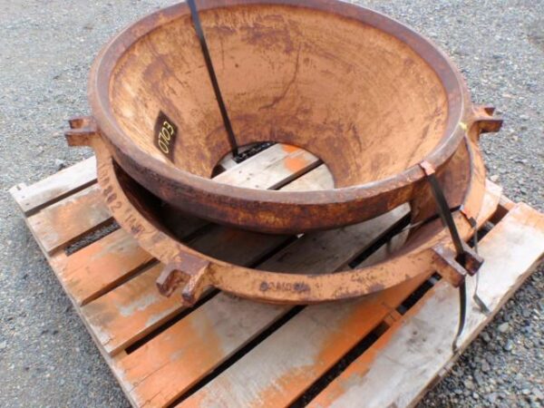 SET OF BOWL AND MANTLE LINERS FOR CONE CRUSHER, UNUSED
