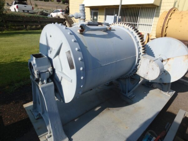 30" X 44" PATTERSON CERAMIC LINED BATCH MILL, 5 HP