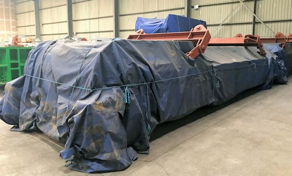 Heavy Duty MMD Apron Feeder type D7, 2 m wide (6.5' approx.), new surplus, never used, 315 KW Leroy Somer motor. Equip yourself with the gold standard.