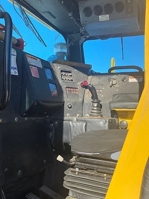 Cat R2900G Underground Loader - Nelson Machinery & Equipment Ltd.