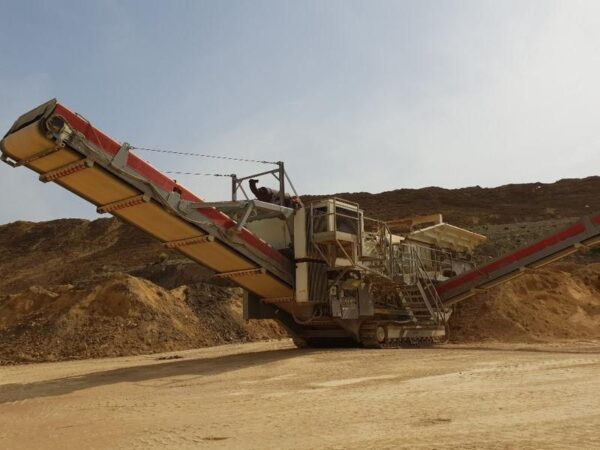 Gipo R170FDR Tracked Impact Crusher