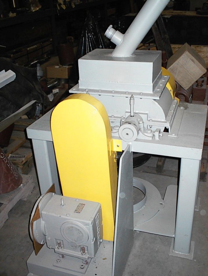 10" x 12" Lab Double Roll Crusher Nelson Machinery & Equipment Ltd.