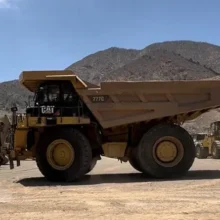 2012 CAT 777G